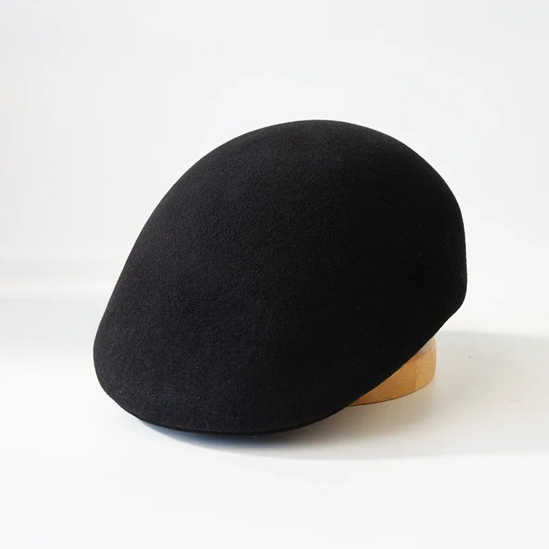 Luxurious Wool Felt Beret - Timeless Winter Elegance