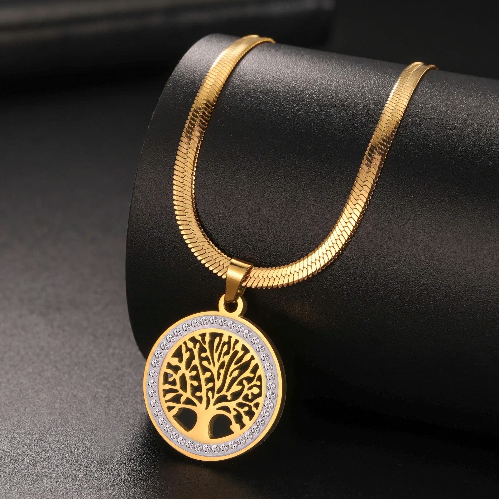Lemegeton Zircon Tree of Life Necklace Women Stainless Steel Jewelry Round Charm Lucky Accessories Party Valentine's Day Gifts
