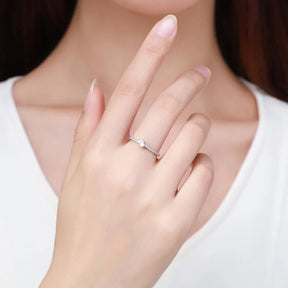 JoyceJelly 0.4CT 4.5mm D Color VVS Real Moissanite Ring Exquisite Female Sterling Silver 925 Jewelry Pass Diamond Tester Size5-9