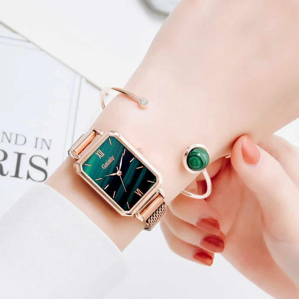 New Women Watch Luxury Bracelet Set Fashion Square Ladies Quartz Watch Magnetic Strap Watches for Women Gift Set Relogio Mujeres